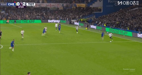 1792886575472010195.gif 4.gif